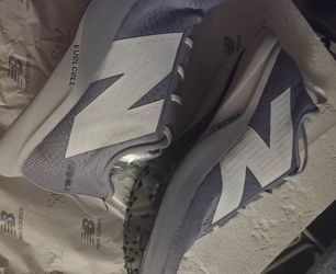 New balance fuel cell womans track n field running shoes size 7