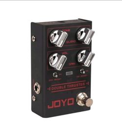 R-28 Double Thruster Bass Overdrive Fat tone, clear punchy lows. w/9v Pwr Adapte