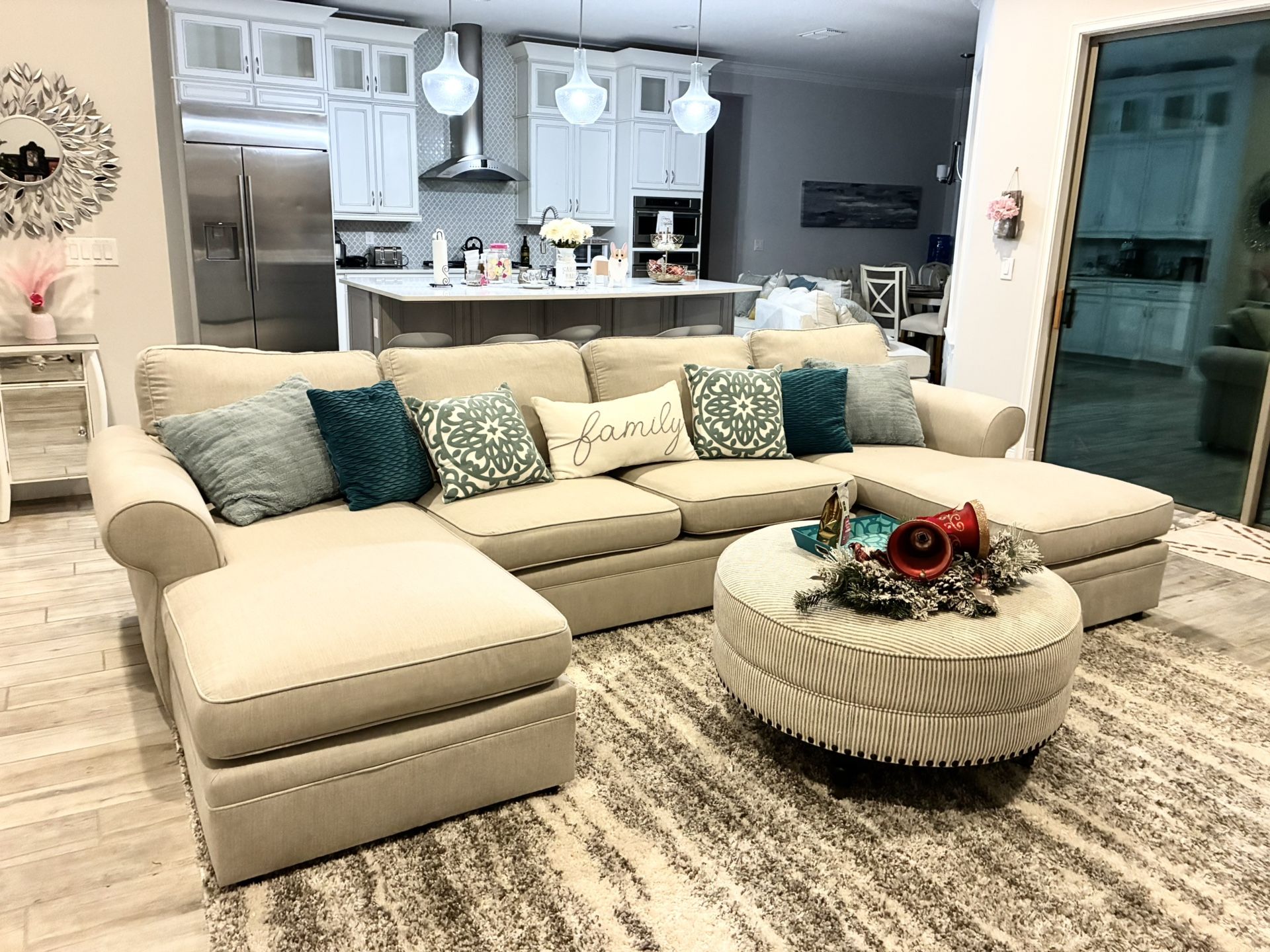 Gorgeous Pottery Barn U Sectional Sofa