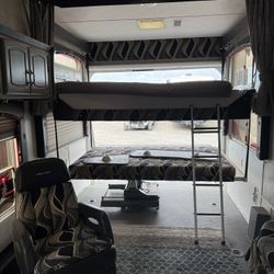 38’ WEEKEND WARRIOR FIFTH WHEEL TOY HAULER