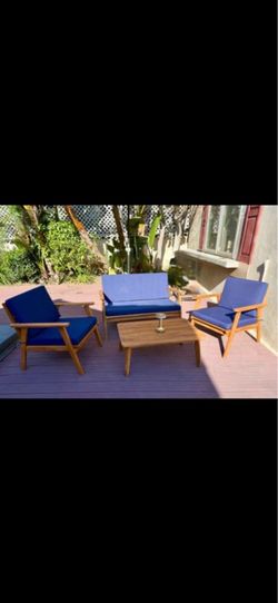 $650  (OBO)  - LIKE NEW - Acacia Wood w/ Acorn Finish Outdoor Furniture Set by World Market