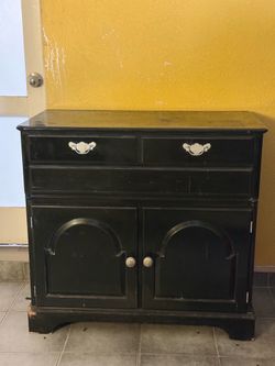 Dresser