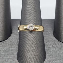 10kt Yellow Gold Diamond Ring