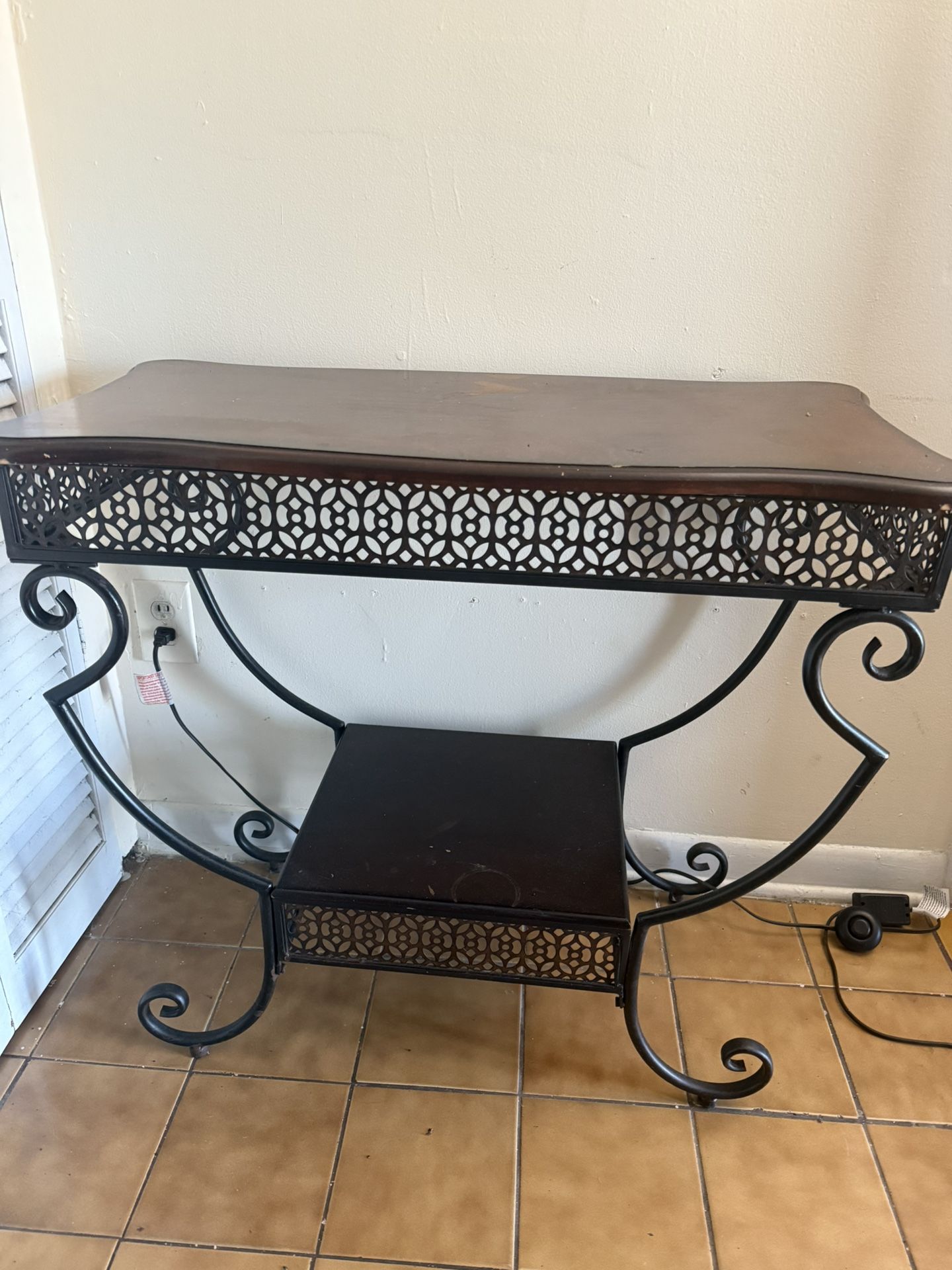 Entry Way Table 