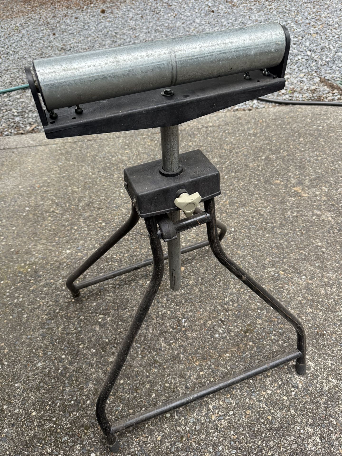 Roller Stand