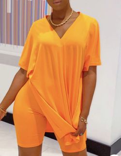 Orange 2 piece chill set!