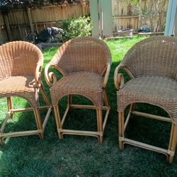 Set of 3 Wicker Patio Outdoor Chairs 23" x 18" x 38" tall