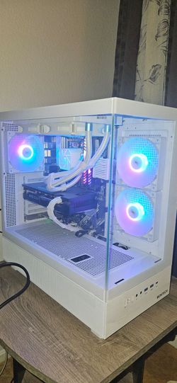 Gaming PC w/ Monitor