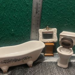 Miniature Porcelein  Bathroom Set
