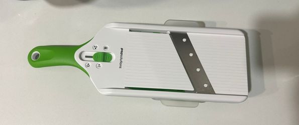 NEW - PrepSolutions Adjust-A-Slice Mandoline Slicer – Green
