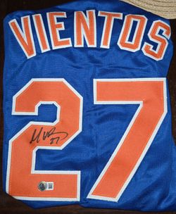 Mark Vientos Autographed Blue Mets jersey. Beckett COA!!!
