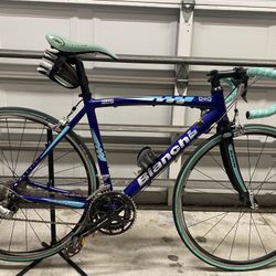 Nice Men’s Bianchi Road Bike Nice Condition !!!