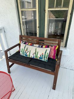 Outdoor bench