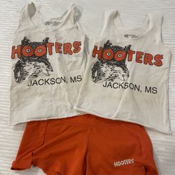 Hooters Costume