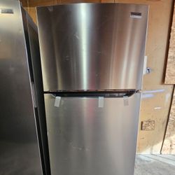 Frigidaire Stainless Steel Top Freezer