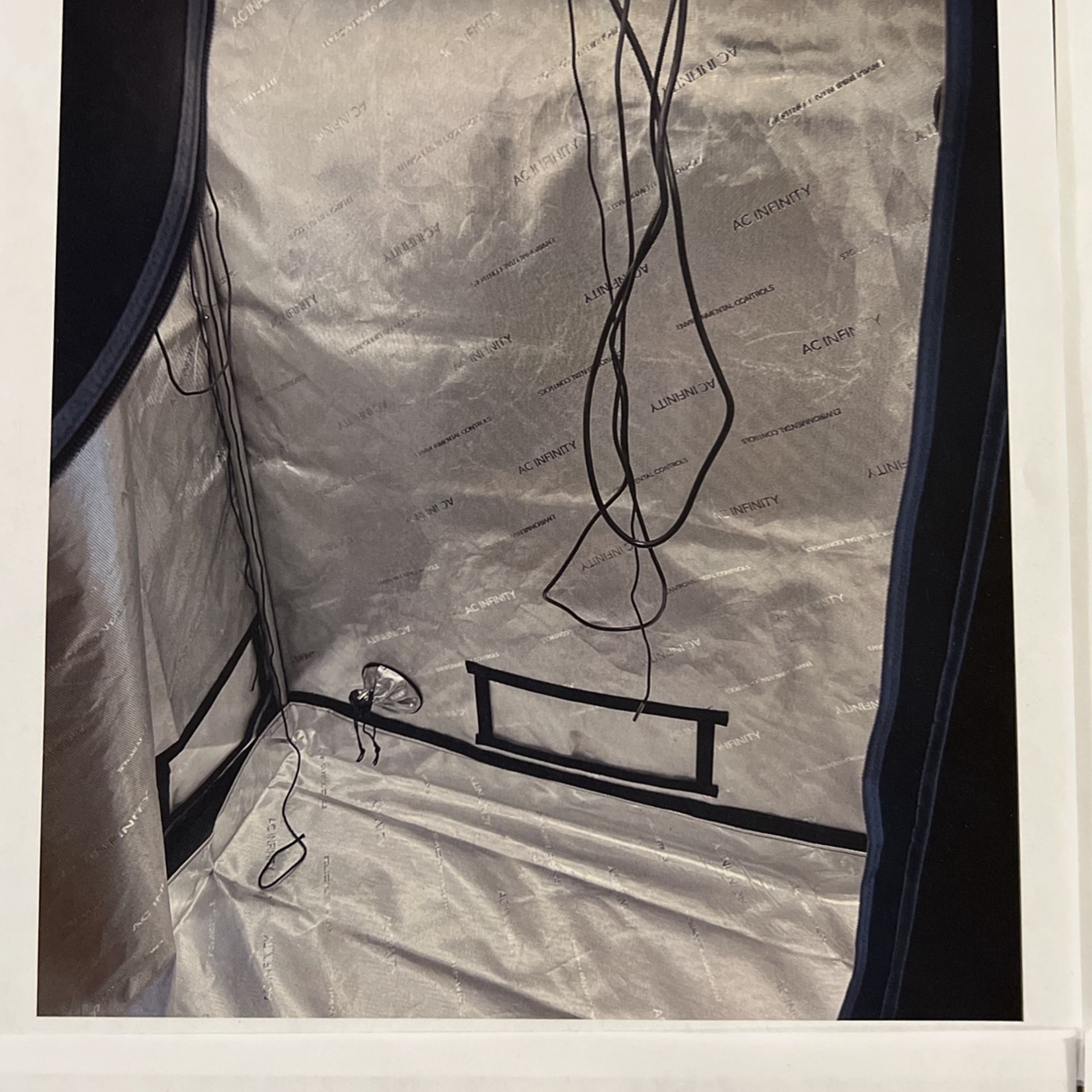 AC Infinity 2 by 4 Grow Tent Kit