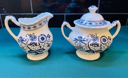 Beautiful ironstone Blue Onion pattern by J & G Meakin, England