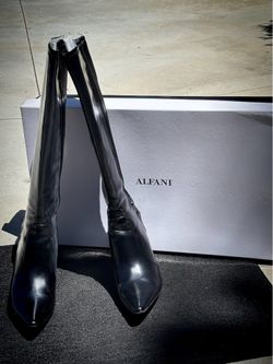ALFANI - Black High Boots - Size 8