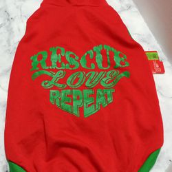 PetSmart Dog Sweater Hoodie Size XL Color Red And Green Rescue Love Repeat NWT  Thumbnail