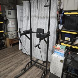 Exercise Pull Up Tower
