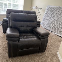 Couch Sofa Black Single Cushion Electric Recliner 