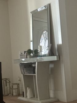 Entrance Table