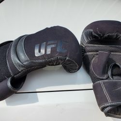 UFC Muy Thai Boxing Gloves