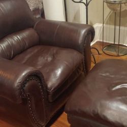 sofa, loveseat, and chair W ottoman