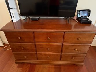 Pali Dresser