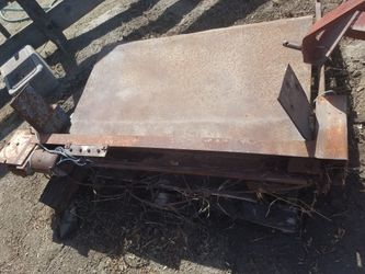 Lift gate for pick up
