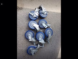 Rubber caster weels