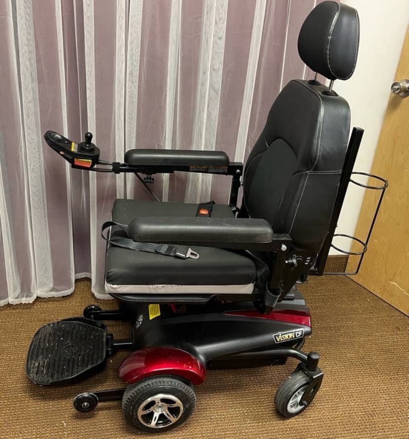 Merits Mobility Wheelchair Scooter. Electric Wheelchair. Power Scooter. Mobility Chair. Free to ask, I reply.