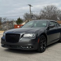 2021 Chrysler 300s