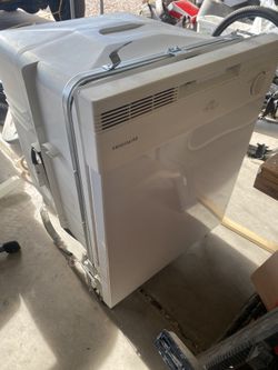 Fridgidair Dish Washer