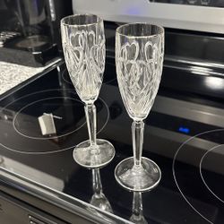 Wedding Champagne Glass Set | Heart Design | Like New | Perfect for Couples
