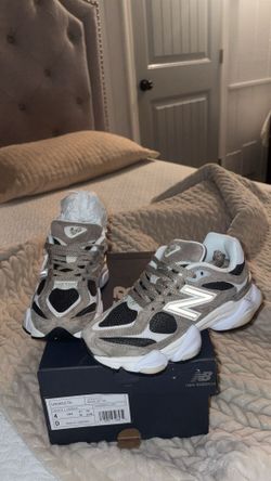 BRAND NEW New Balance