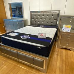 BEAUTIFUL NEW JASMINE QUEEN BEDROOM SET ON SALE ONLY $699. KING SET $799. IN STOCK SAME DAY DELIVERY 🚚 EASY FINANCING 