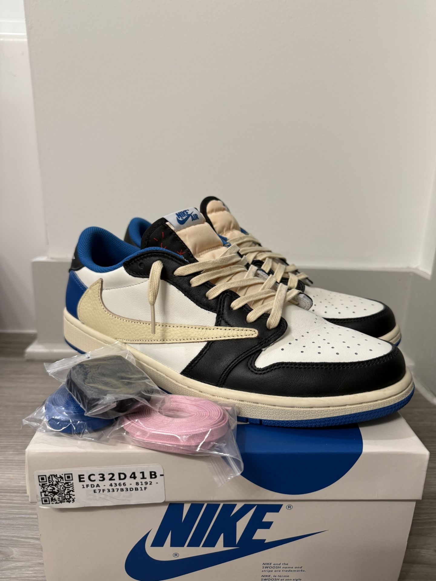 Nike x Travis Scott Jordan 1 Low OG Fragment