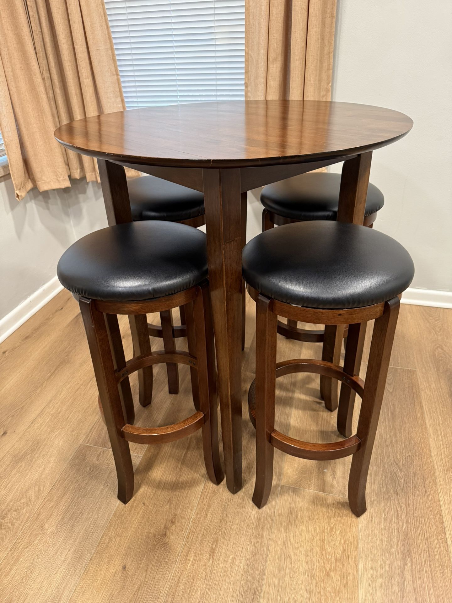 High Top Bar/Kitchen Table