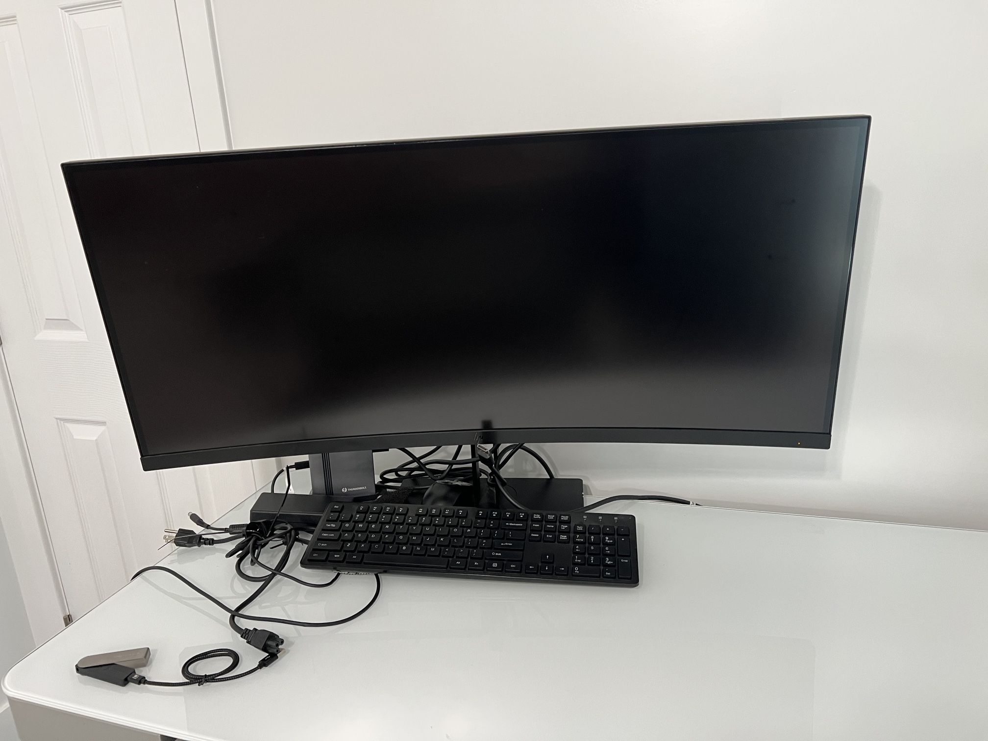 HP Z38 Monitor