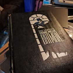 Complete Frank Miller Batman(leatherbound)