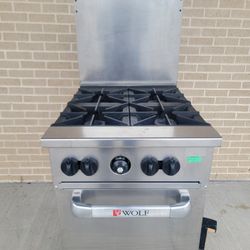 Wolf C24S-4B 24" Gas Restaurant Range w/ (4) Open Burners, (1) Space Saver Oven Stainless Steel