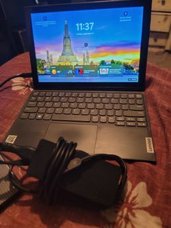 Laptop lenovo  windows 11