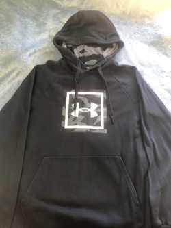 Black Under Armour hoodie
