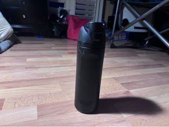 Owala all black bottle