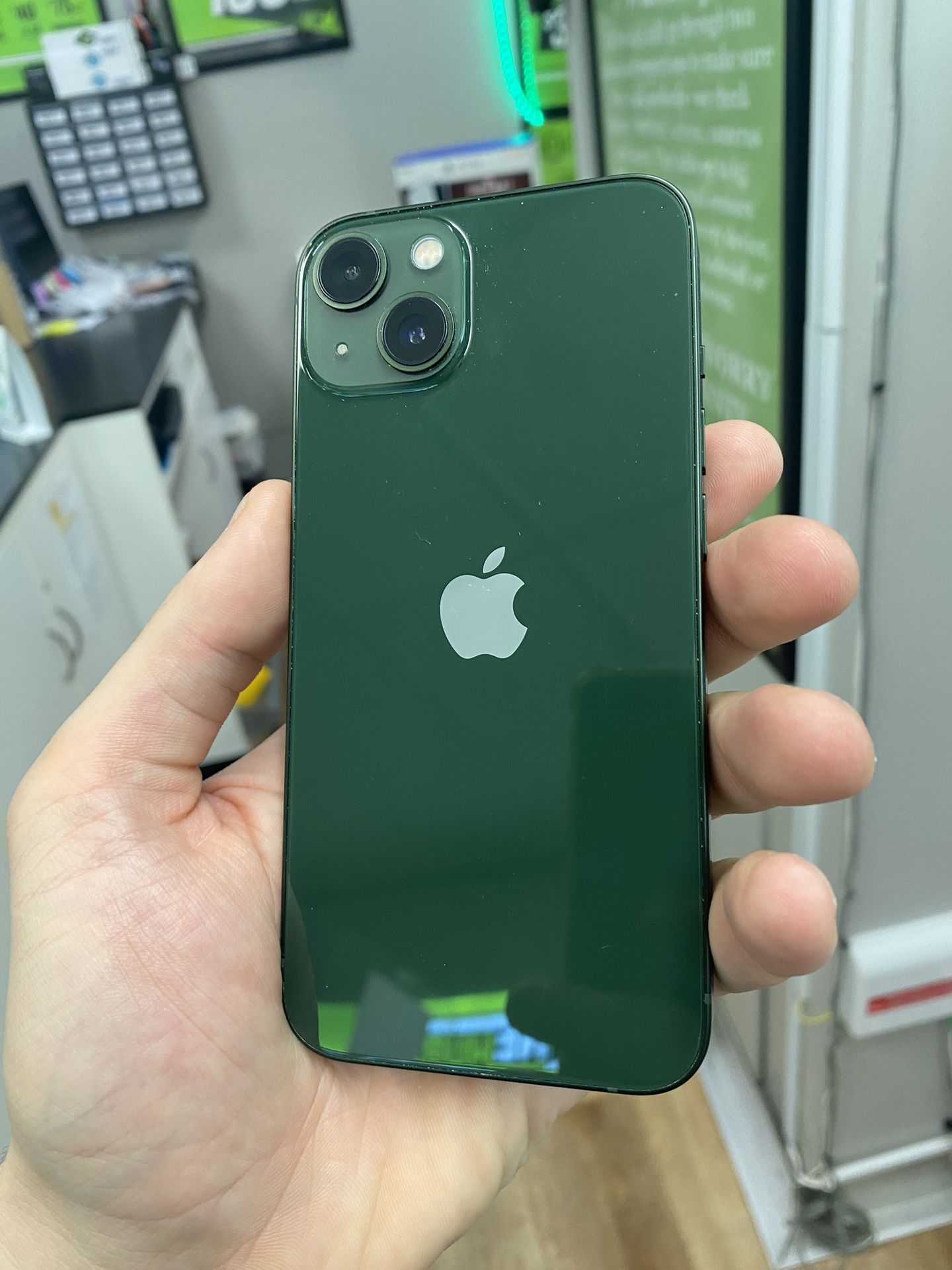 Unlocked iPhone 13 128GB Green