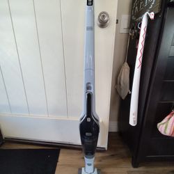 Black & Decker Vacuum Cleaner Cordless 