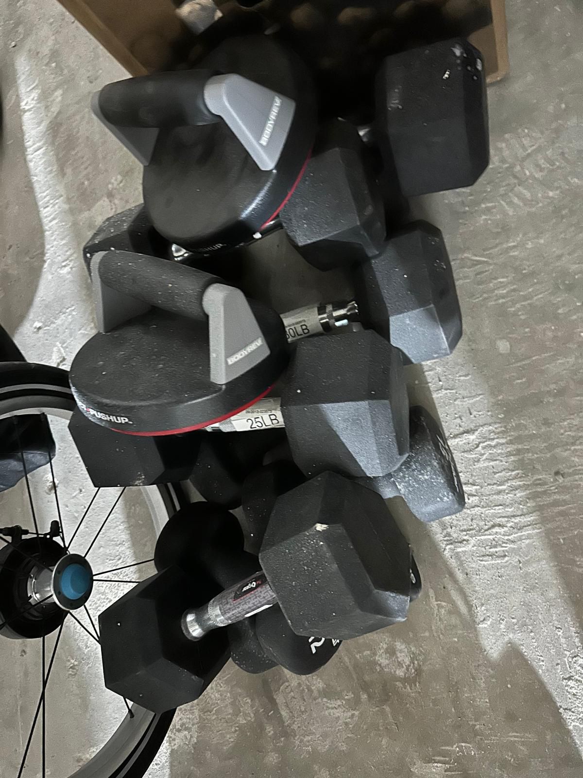 Assorted 12-25lb Weights