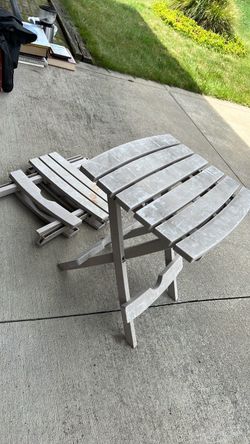 Folding chairs 2 sets