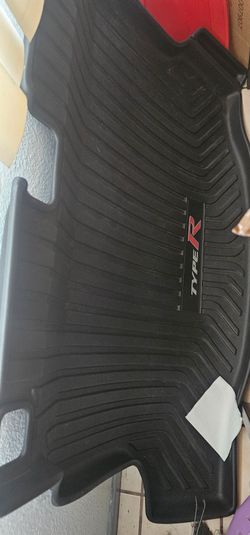 Type R trunk tray